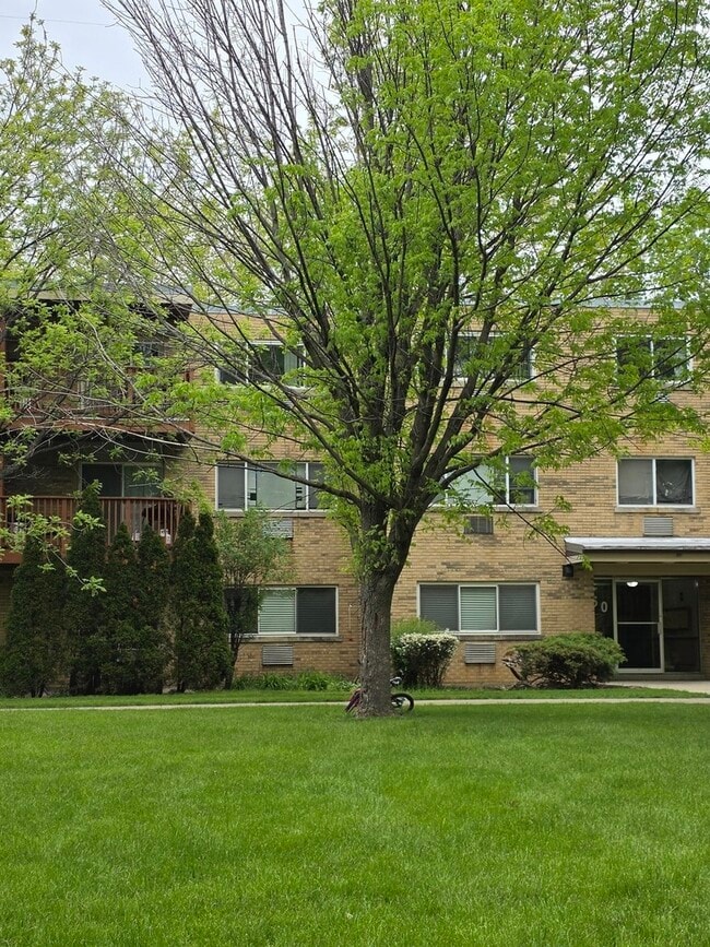 Photo - 750 W Dempster St Unidad CG4