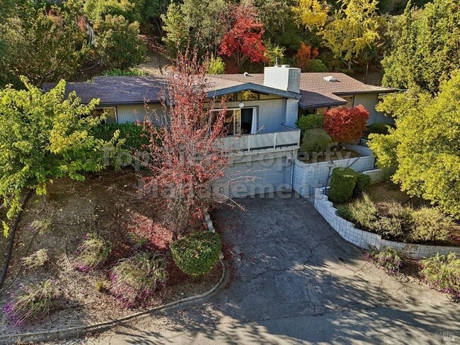 Beautiful 3 bedroom, 2 bath, 2,039 sqft hi... - Beautiful 3 bedroom, 2 bath, 2,039 sqft hi... House