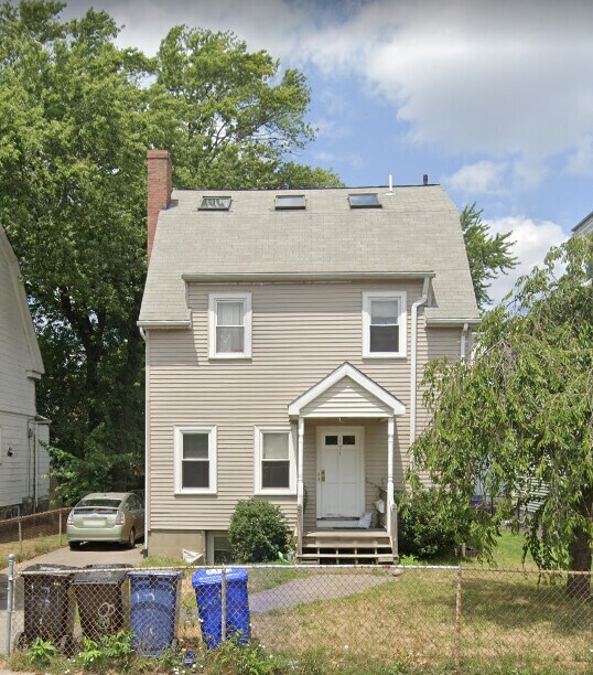 Building Photo - 171 Cambridge St Rental