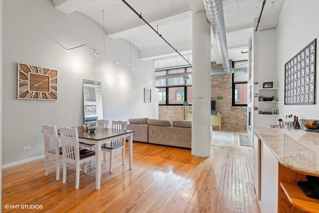 Photo - 1000 W Washington Blvd Unit 413