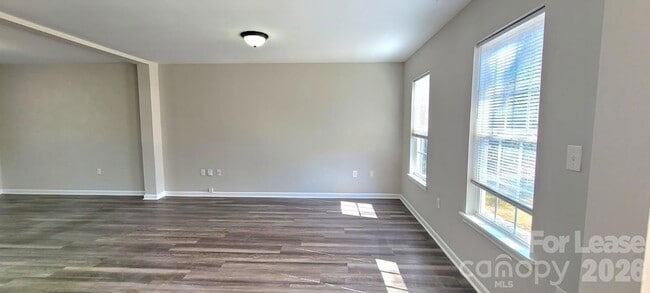 Photo - 4539 Springview Rd