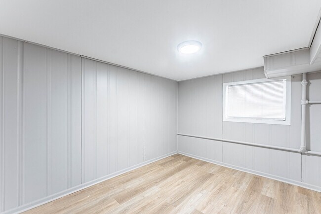 Photo - 2557 N Lockwood Ave