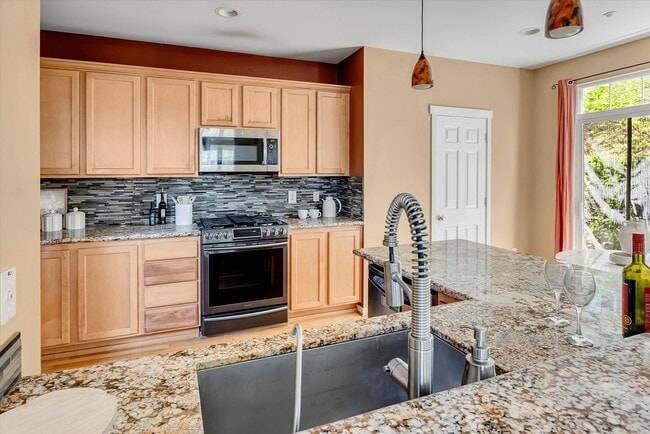 Photo - 1601 NE Katsura St Unit 501