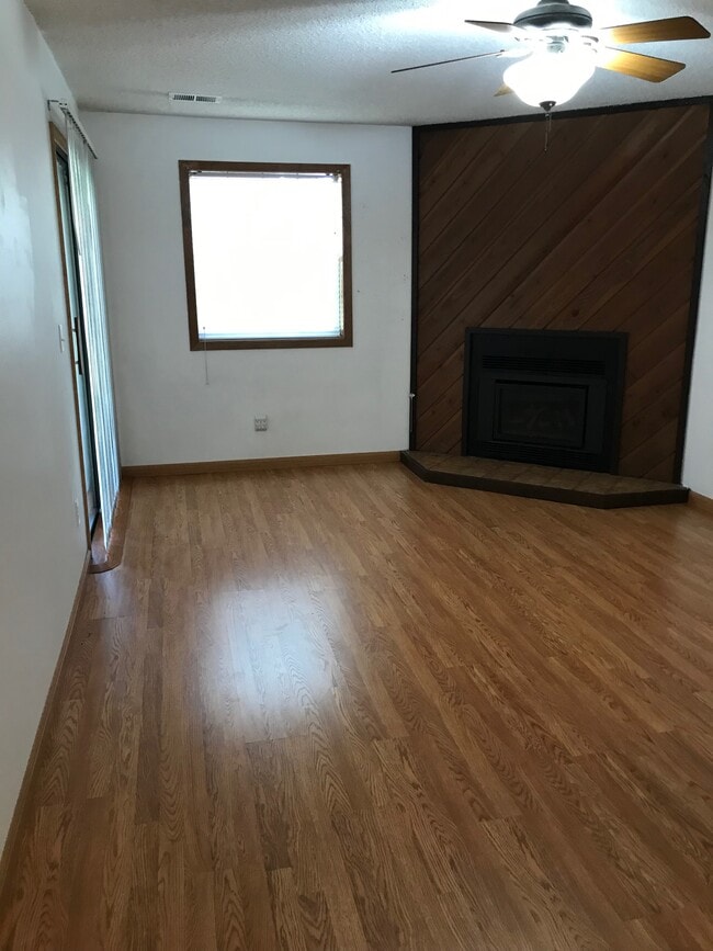 Living room/patio door - 2902 Shadow Creek Dr Unit Gold Run condominium #106