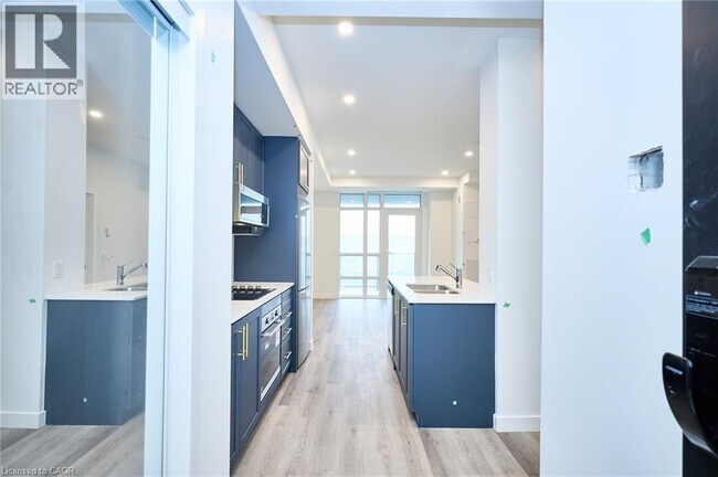 Photo - 461 Green Rd Unit 615