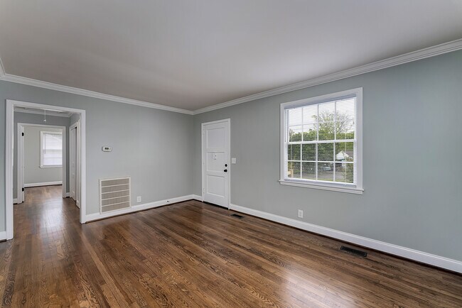 Photo - 3707 Hewlett Dr