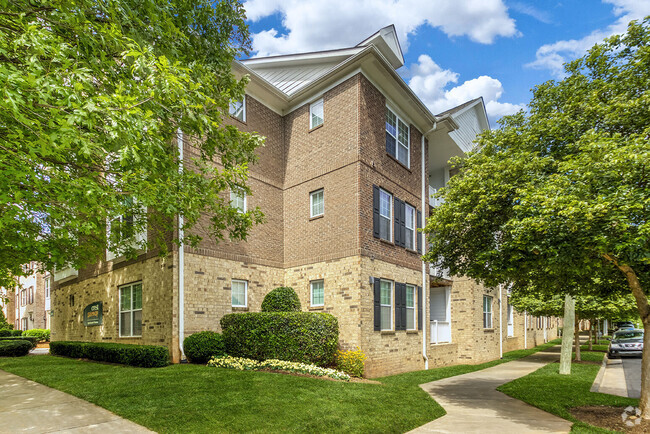 Building Photo - Crest Gateway Rental