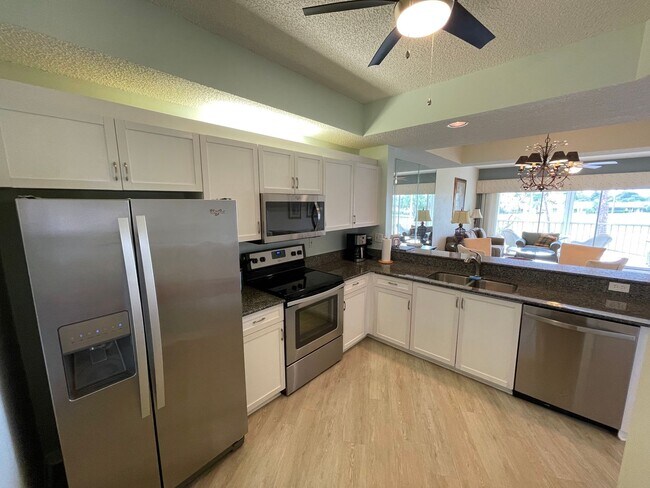 Photo - 1070 Woodshire Ln Unidad Seasonal