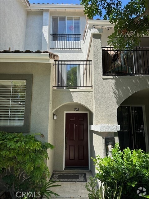 Building Photo - 902 Maplewood Rental