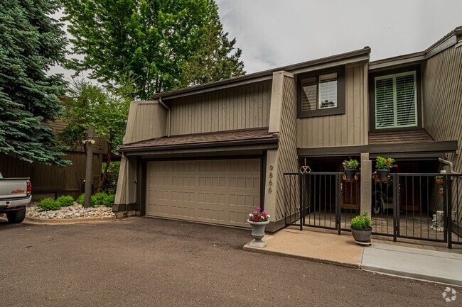 Building Photo - 3BD, 2.5BA Arapahoe Lake Park Townhome Nea...