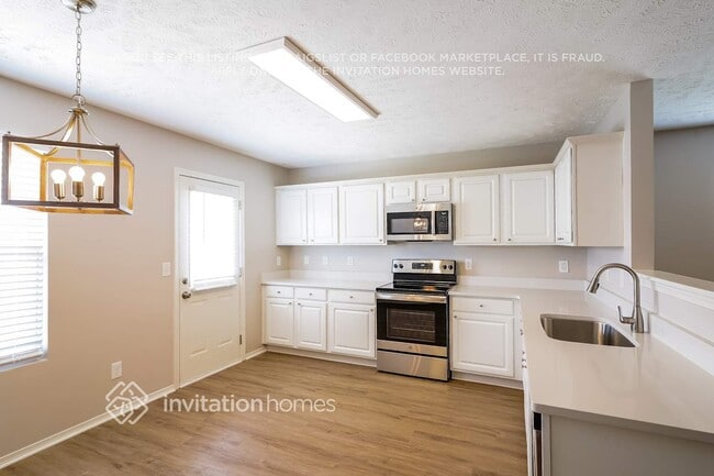 Photo - 2857 Park Knoll Dr