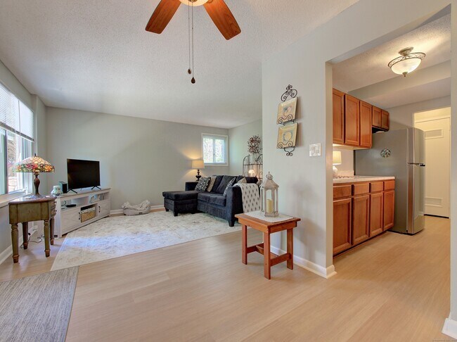 Photo - 281 Gardner Ave Unit K2