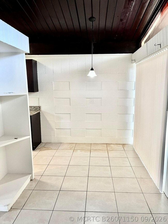 Photo - 817 W Las Olas Blvd