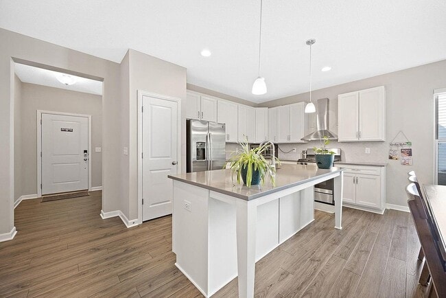 727 Habitat Wy