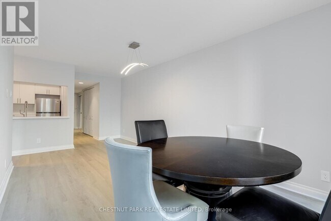 Photo - 92 King St E Unité 306