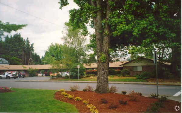 Building Photo - Meadowlark Apartments