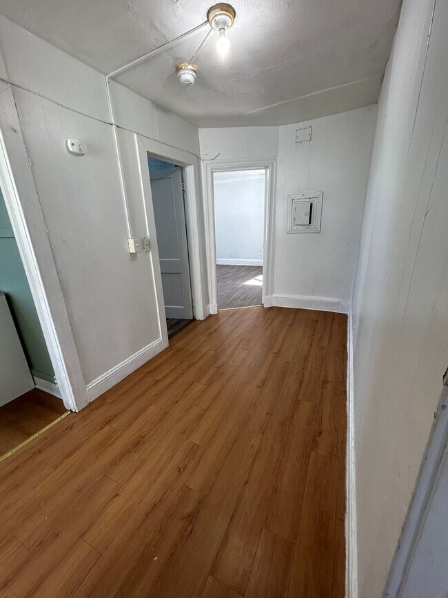 Photo - 45 2nd Ave Unit B