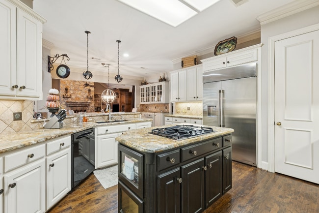 Photo - 1970 Mary Lee Ln