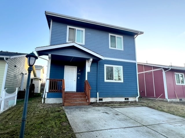 2104 SE Polar Star Way