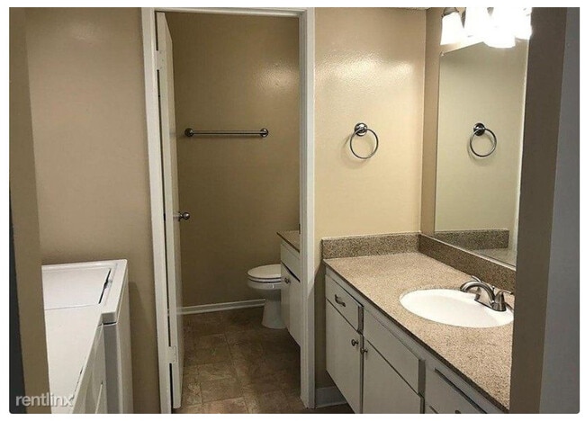 Photo - Taylor Gardens Apartments