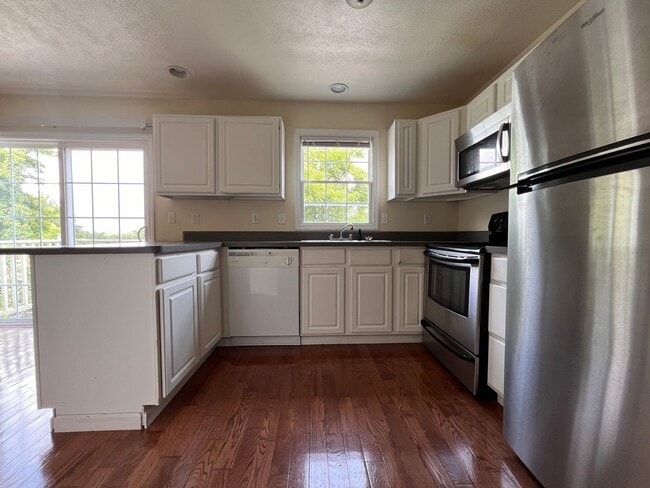 Photo - 1443 Willey St Unit 1449