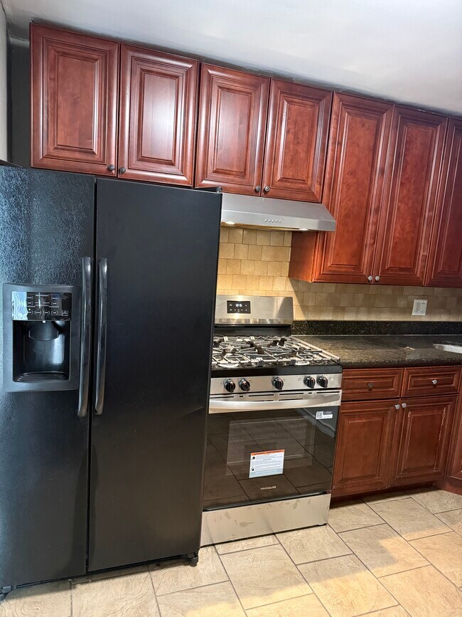 1003 Centurion Ln