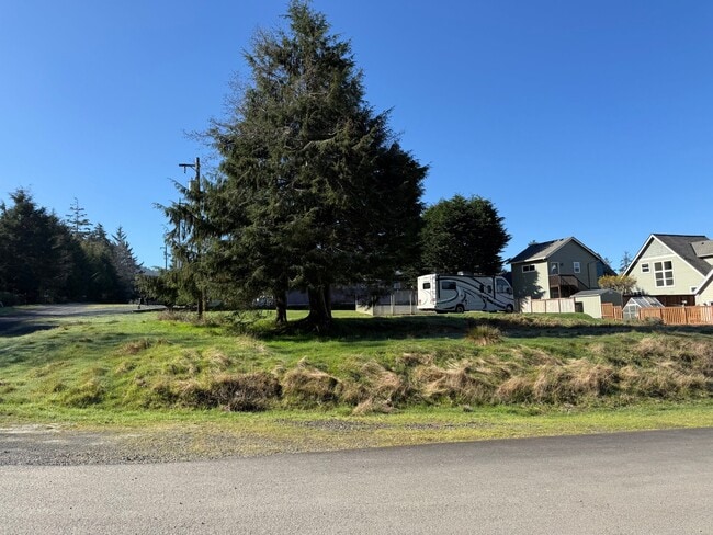 Photo - 1601 N 4th Ave