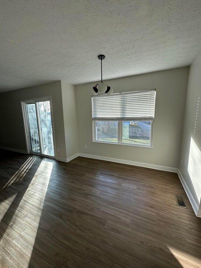 Photo - 429 Grandlin Park Dr