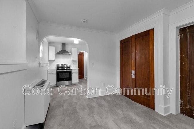 16-42 Chapel Rd