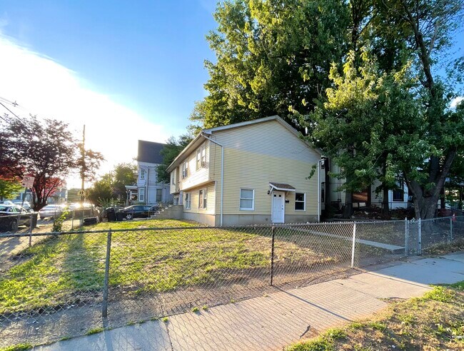 Photo - 678 E 23rd St Apartments Unit 1