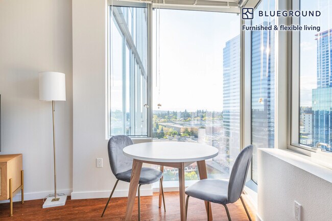 288 106th Ave NE Unit SI FL20-ID119