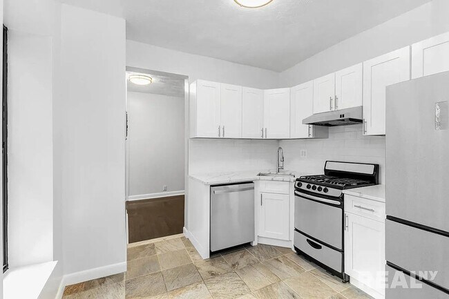 Photo - 115 Perry St Unidad 3C