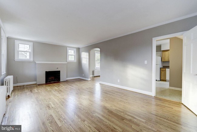 Photo - 4307 Fessenden St NW
