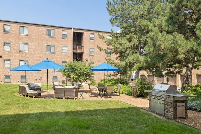 Photo - Kenmore Park Apartments in Elmhurst