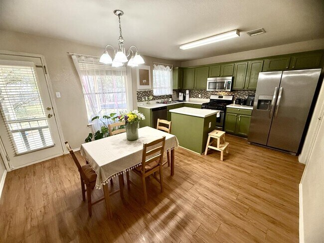 Photo - 3414 Flowstone Ln