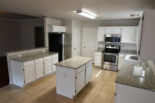 Photo - 2918 Hilton Head Dr