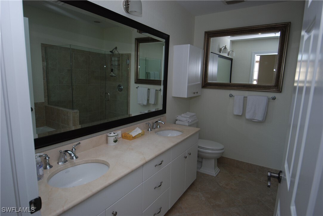 Photo - 5064 Annunciation Cir Condo Unit 5305