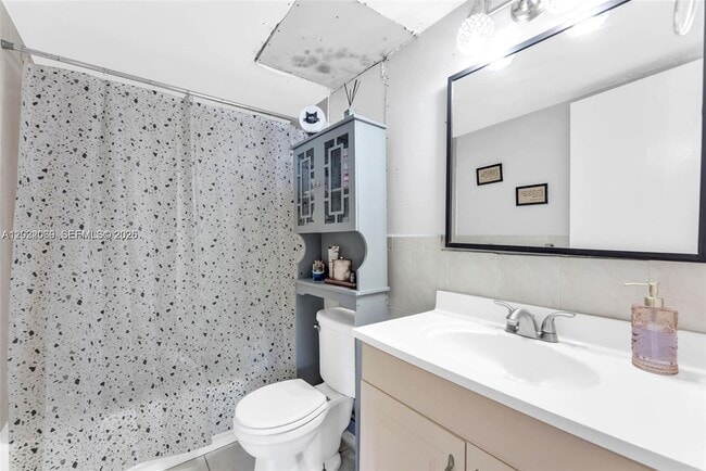 Photo - 2025 NE 164th St Unit 808