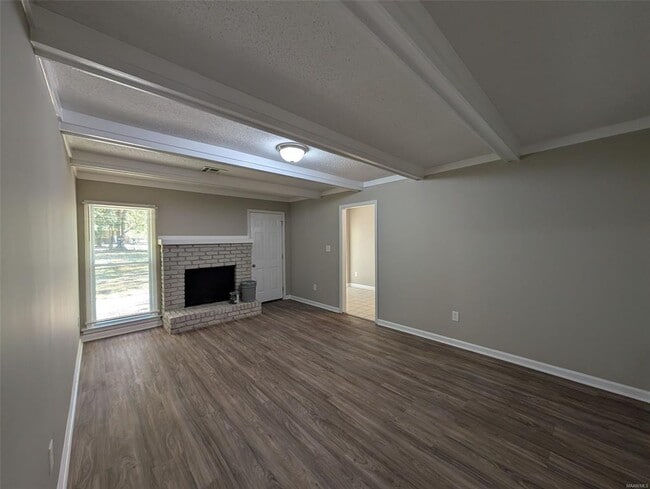 Photo - 2125 Edinburgh Dr