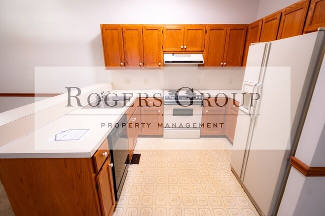 Photo - 1306 Oakridge Ave