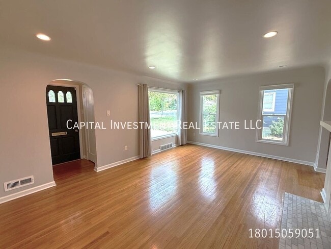 Photo - 1846 Garfield Ave