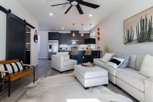 Photo - Tower View Contemporary Flats - Unit M