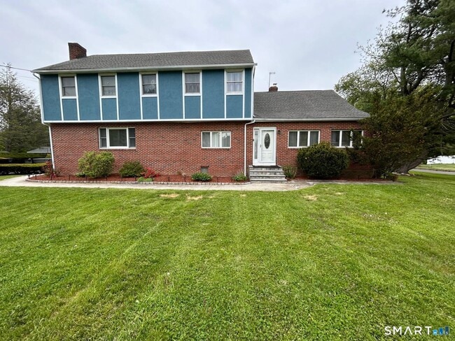 Photo - 890 Daniels Farm Rd