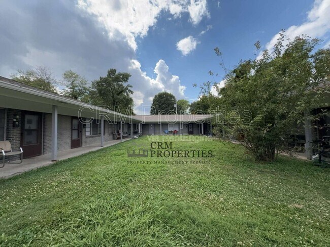 Building Photo - 6134 Hillside Ave Unit Apt 10