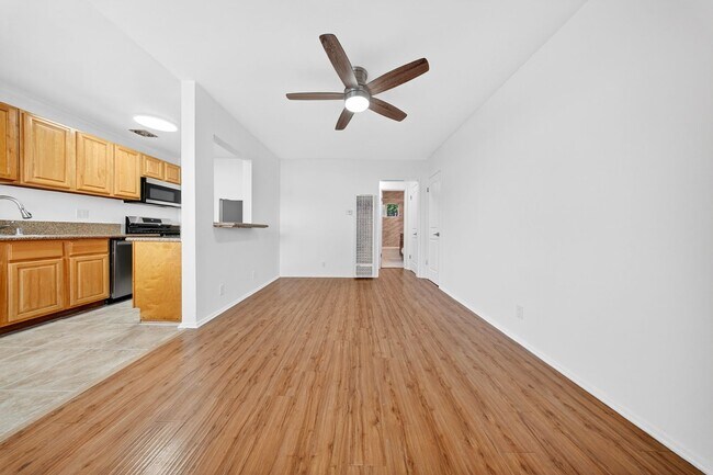 Photo - 6944-6954 Coldwater Canyon Ave