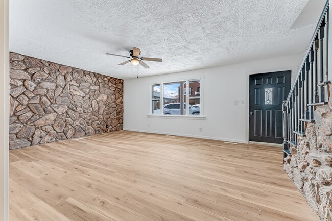 Photo - 2112 Gould Ave