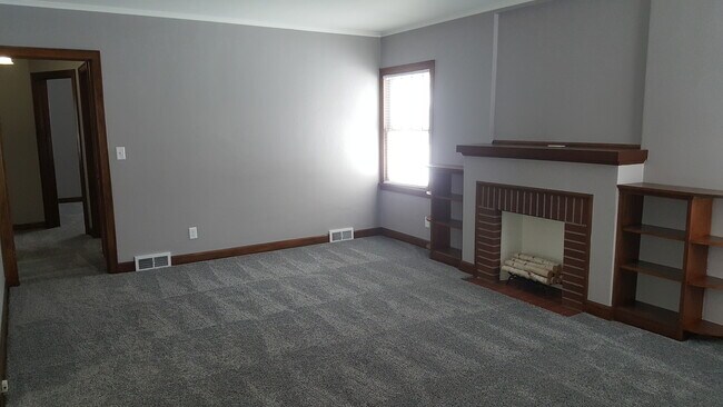 Photo - 2131 N Howell St
