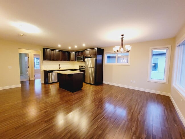 Photo - 446 Allard Blvd SW