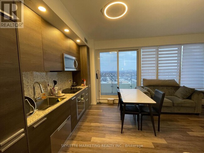 Photo - 75 Canterbury Pl Unit 2802