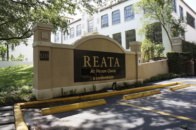 Photo - 3231 Allen Pky Unidad 2302